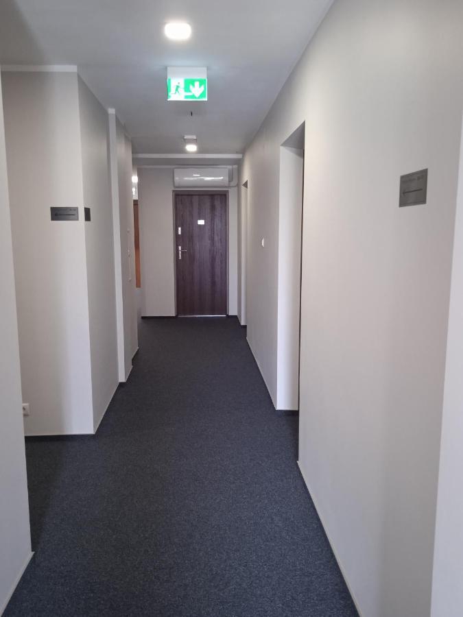 Aparthotel Astral Raszyn Esterno foto