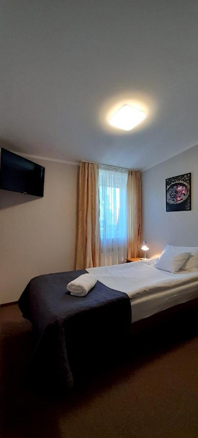 Aparthotel Astral Raszyn Esterno foto