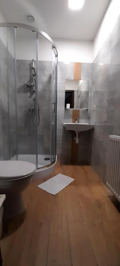Aparthotel Astral Raszyn Esterno foto