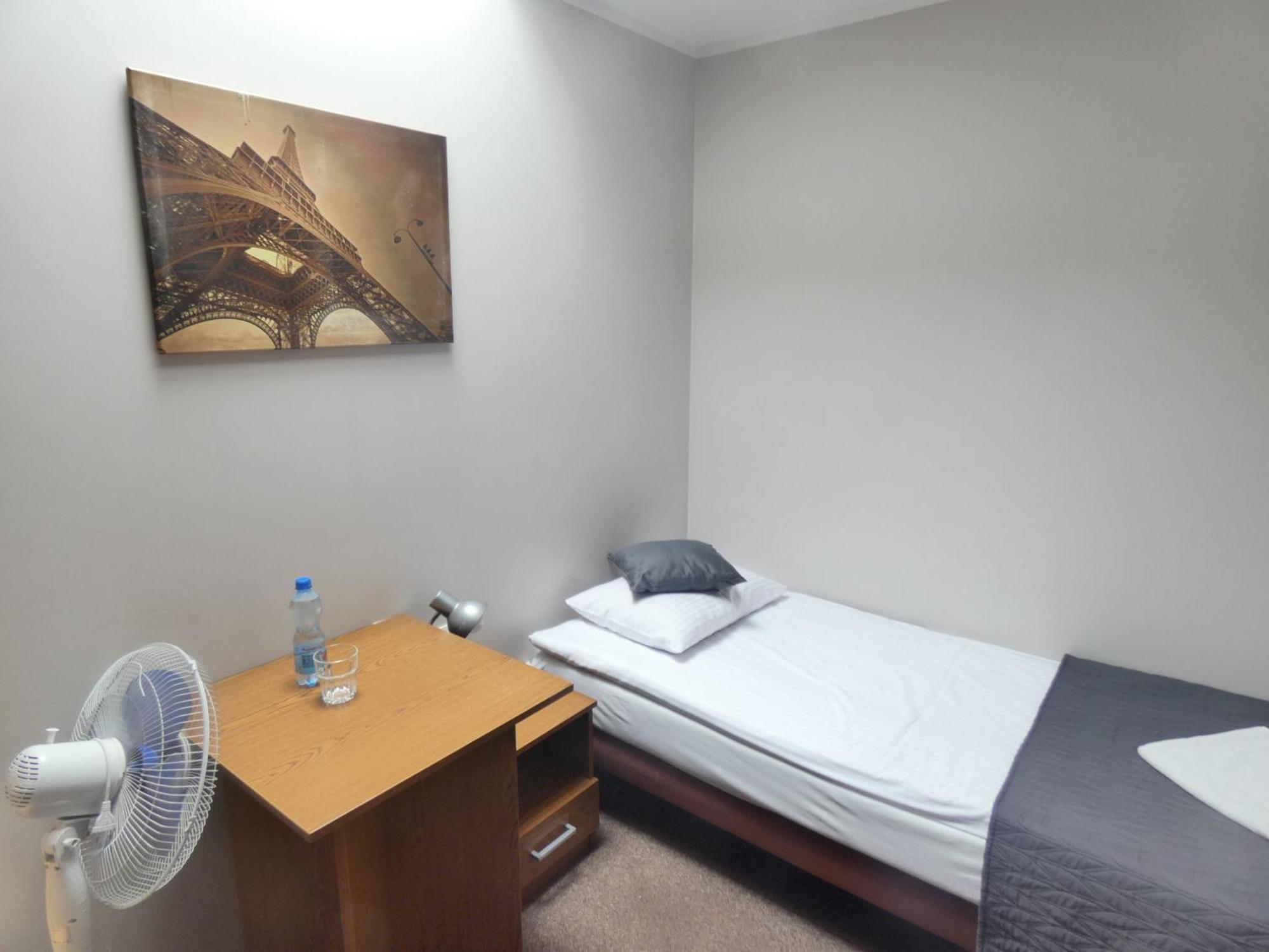 Aparthotel Astral Raszyn Esterno foto
